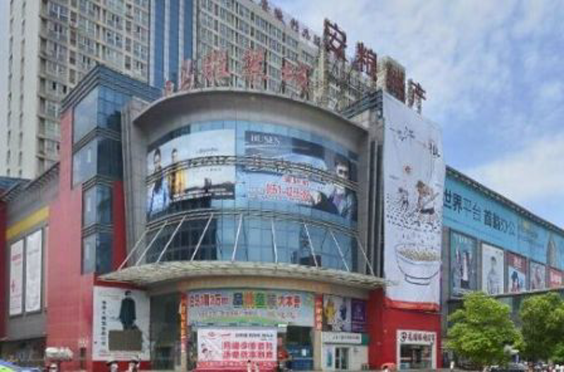 拥抱职场新时尚：职业装定制带来的改变